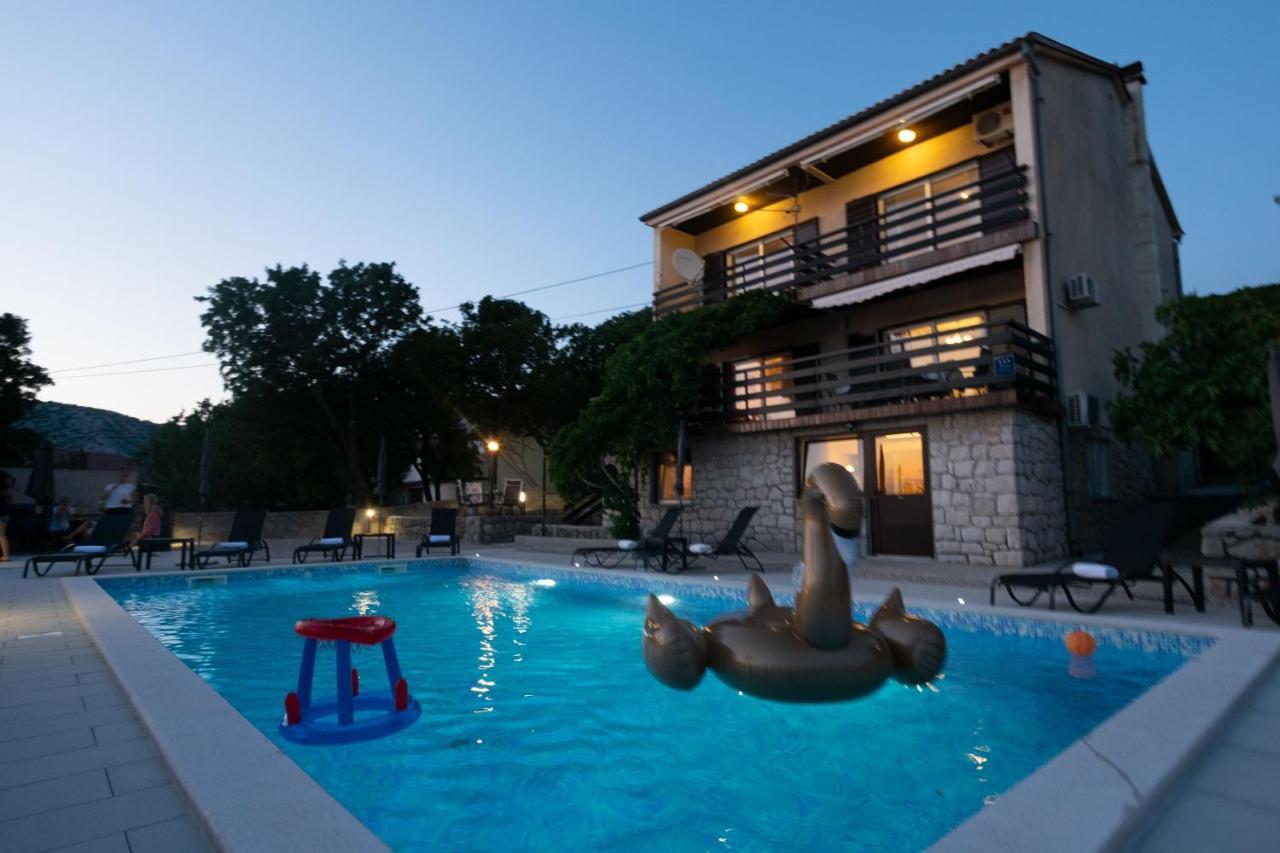 Apartments Mila Klenovica Exterior foto